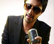Atif Aslam and Sonu Niigaam in concert in London’s O2